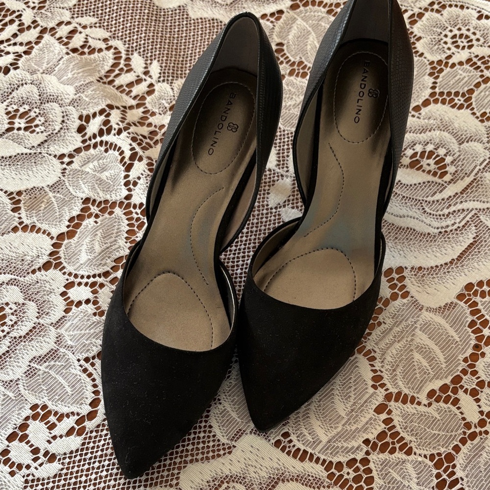 Bandolino Women's Black Pointed Heels